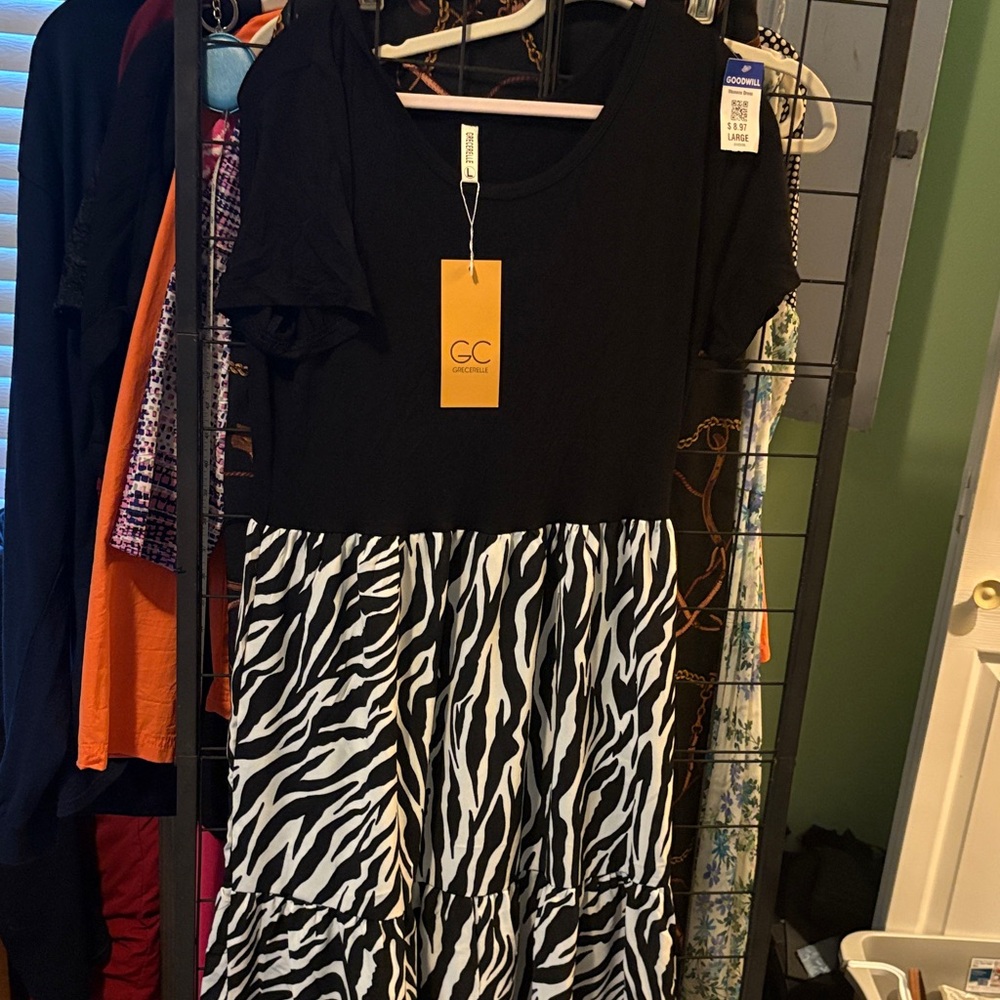 GC Women's Black and White Maxi Dress